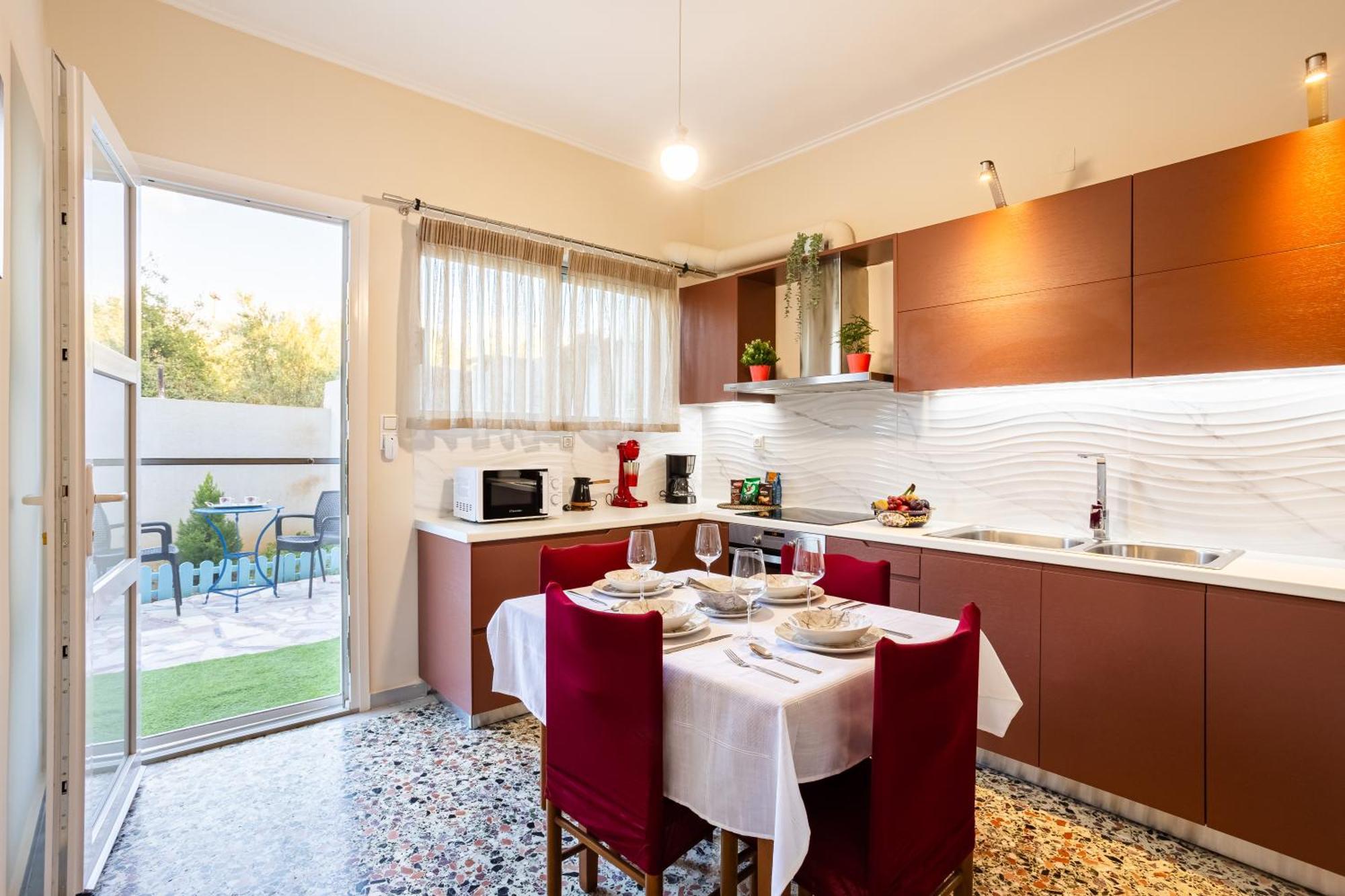 Villa Avia Seaview Getaway - Konstantina'S Hidden Haven à Kalamata Extérieur photo